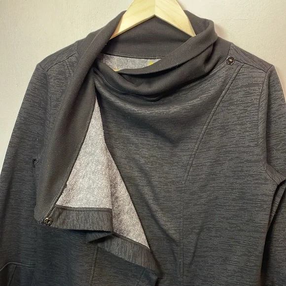 Zella Black Cross-over Collar Oversized Athletic Jacket M. #0023 - Picture 6 of 16